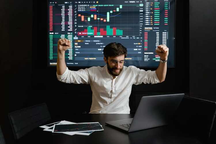 What are binary options trading